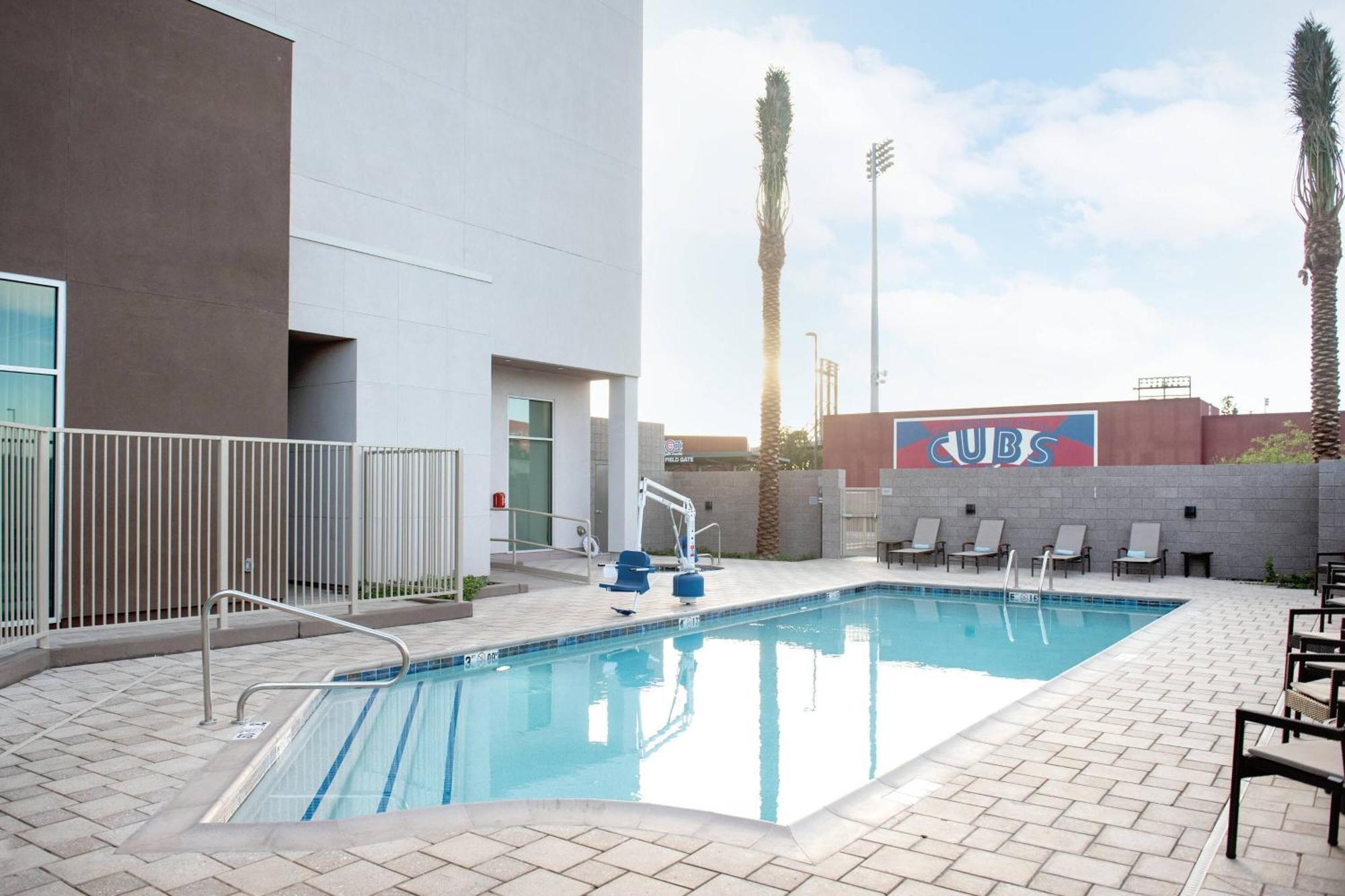 Courtyard By Marriott Mesa At Wrigleyville West Extérieur photo