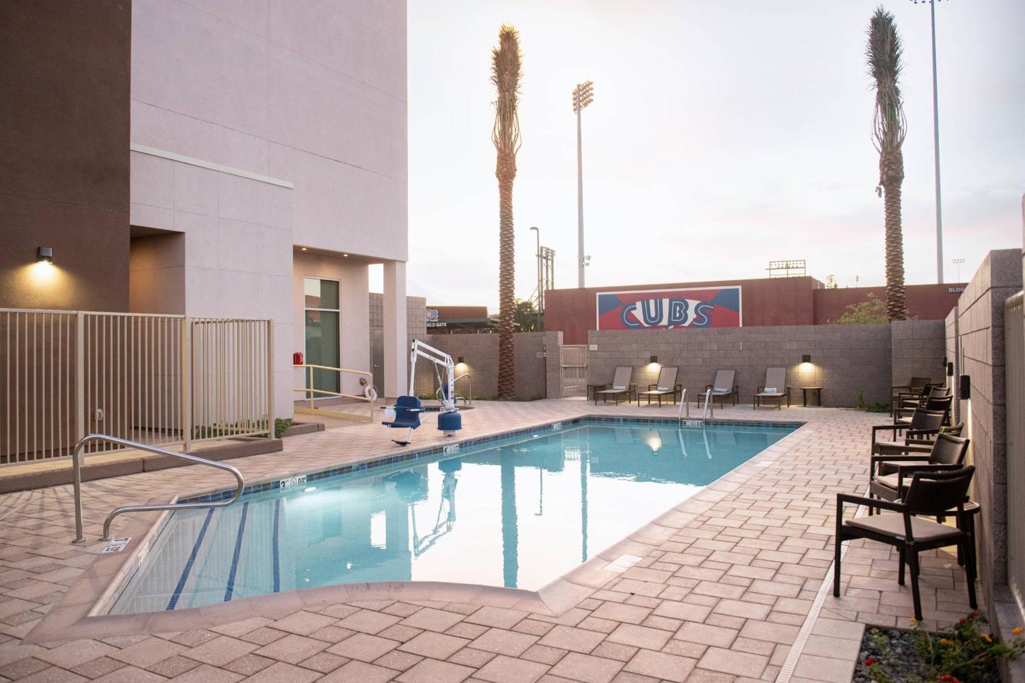 Courtyard By Marriott Mesa At Wrigleyville West Extérieur photo