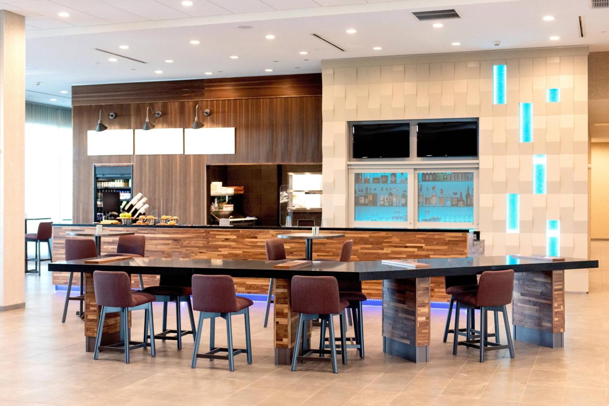 Courtyard By Marriott Mesa At Wrigleyville West Extérieur photo
