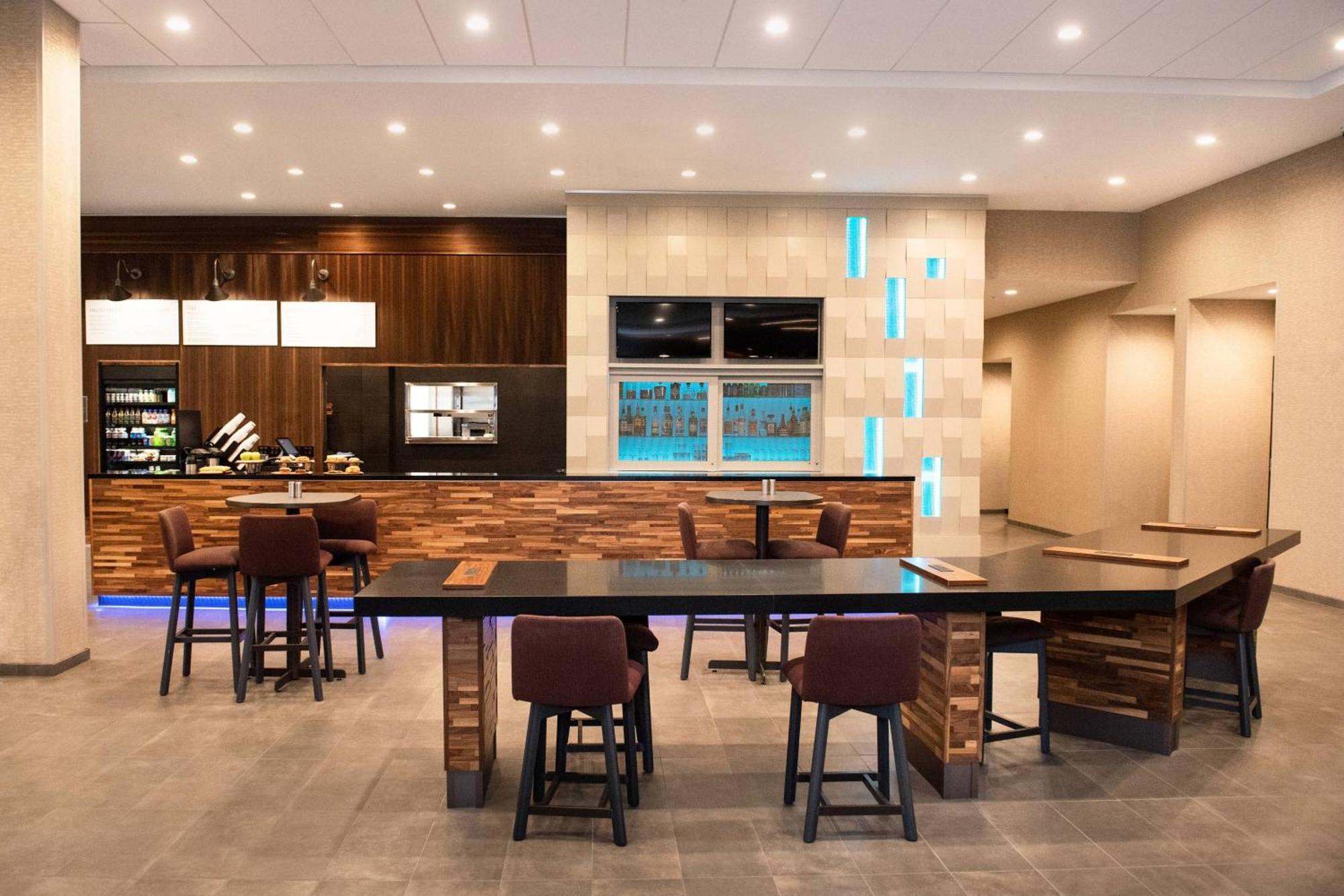 Courtyard By Marriott Mesa At Wrigleyville West Extérieur photo